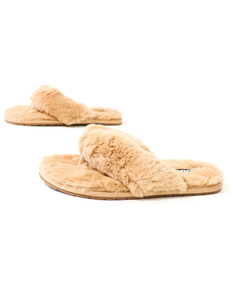 Natural faux fur slippers with toe separator on white background - elle bleu shoes