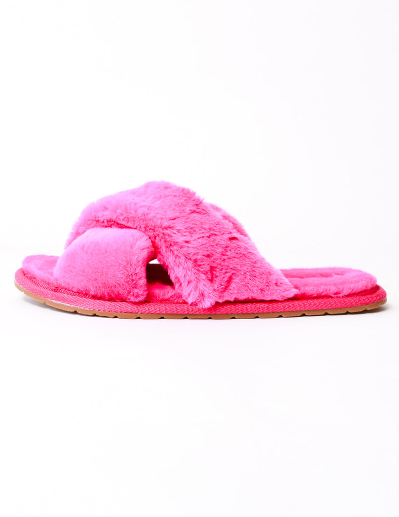 Pink fuschia fluffy slide slipper with rubber sole