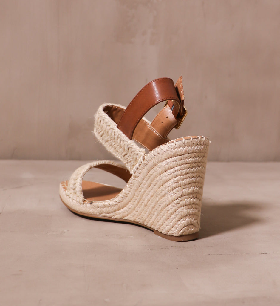 back of the raffia rope wrapped sole on the espadrille you be mine wedge
