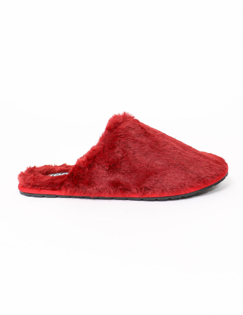 Maroon wine colored closed toe fuzzy wuzzy slippers on white background