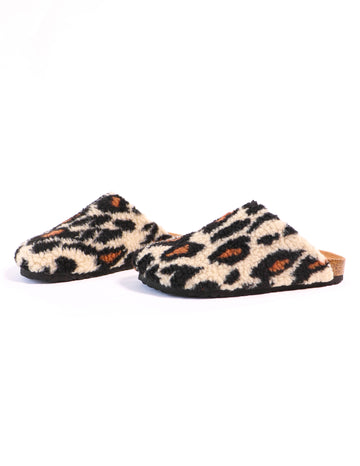leopard shearling i'm teddy to go clog on white background