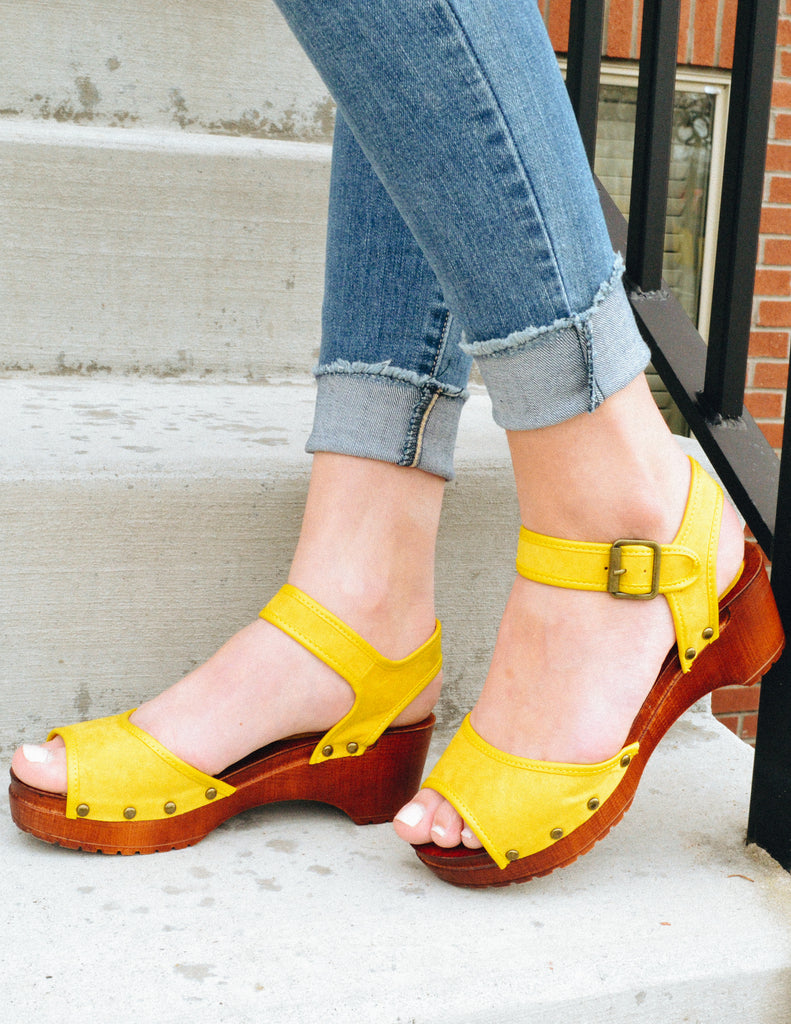 KIKI CLOG - Yellow - Elle Bleu Shoe Boutique