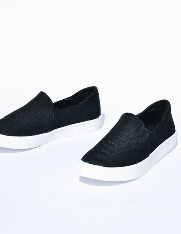 Black weekend wanderer sneaker on white background - elle bleu shoes
