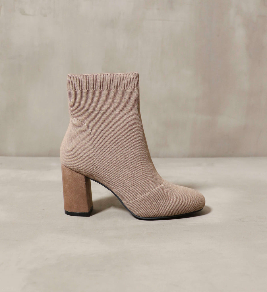 The stretchy ankle boot with a stretchy upper, made to hug your foot.