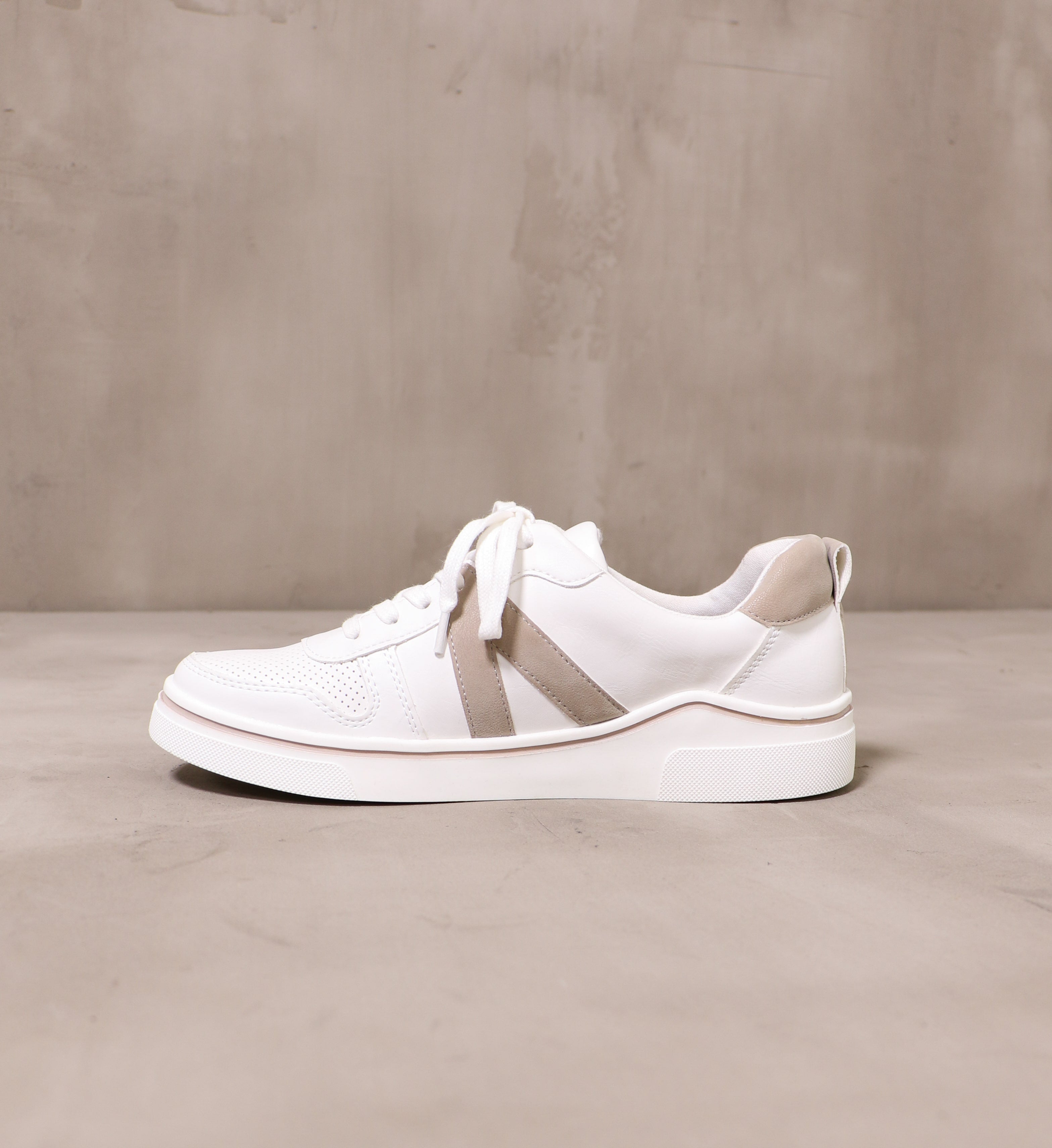 MIA Between the Lines Sneaker l White - Elle Bleu – Elle Bleu Shoes