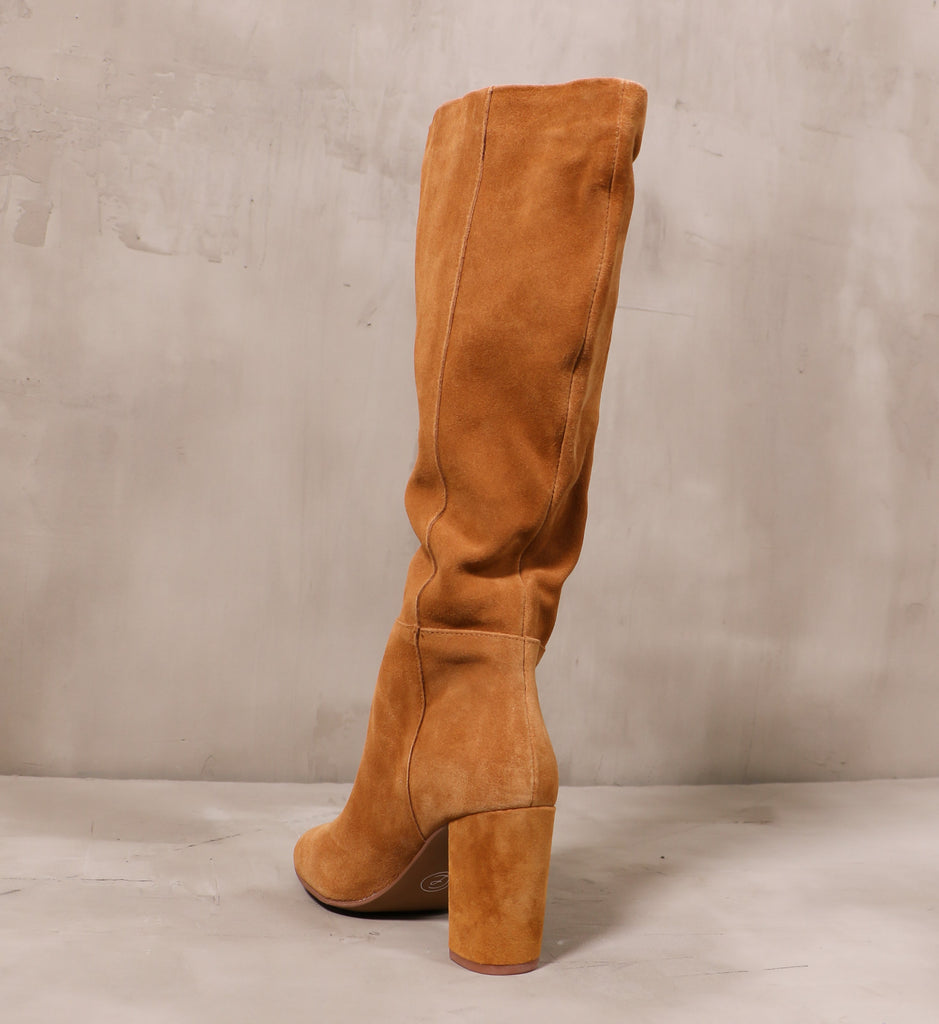 back of the honey brown suede leather wrapped block heel on the golden hour boot