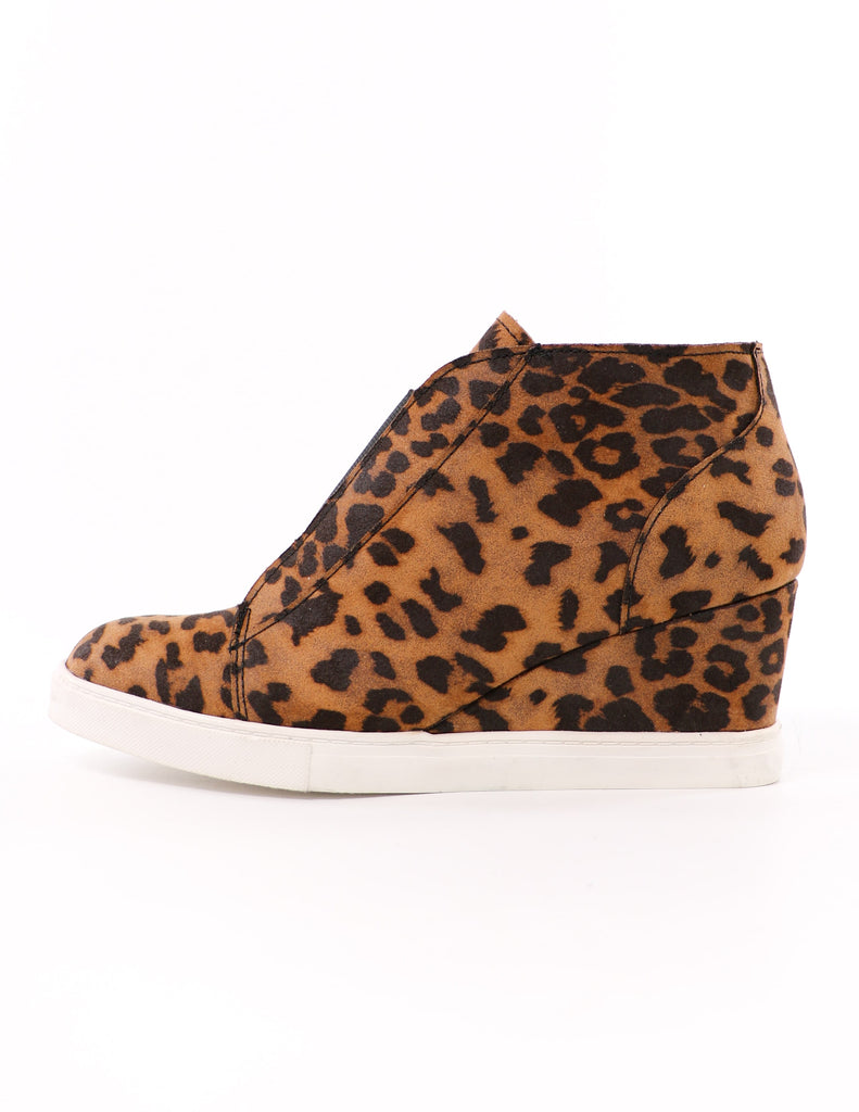 leopard power player sneaker wedge on white background - elle bleu shoes