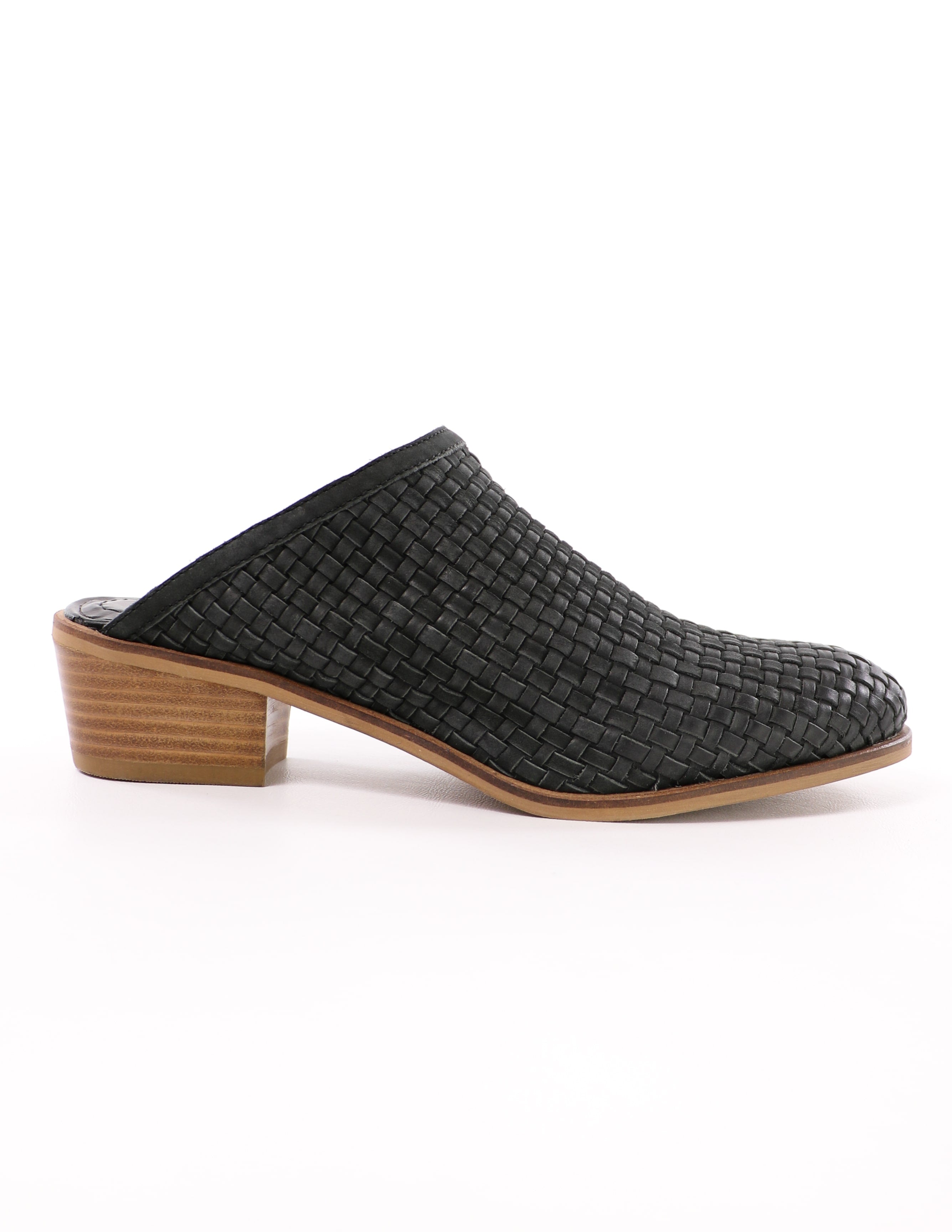 VOLATILE THE WOVEN ONE MULE - Black l Elle Bleu – Elle Bleu Shoes