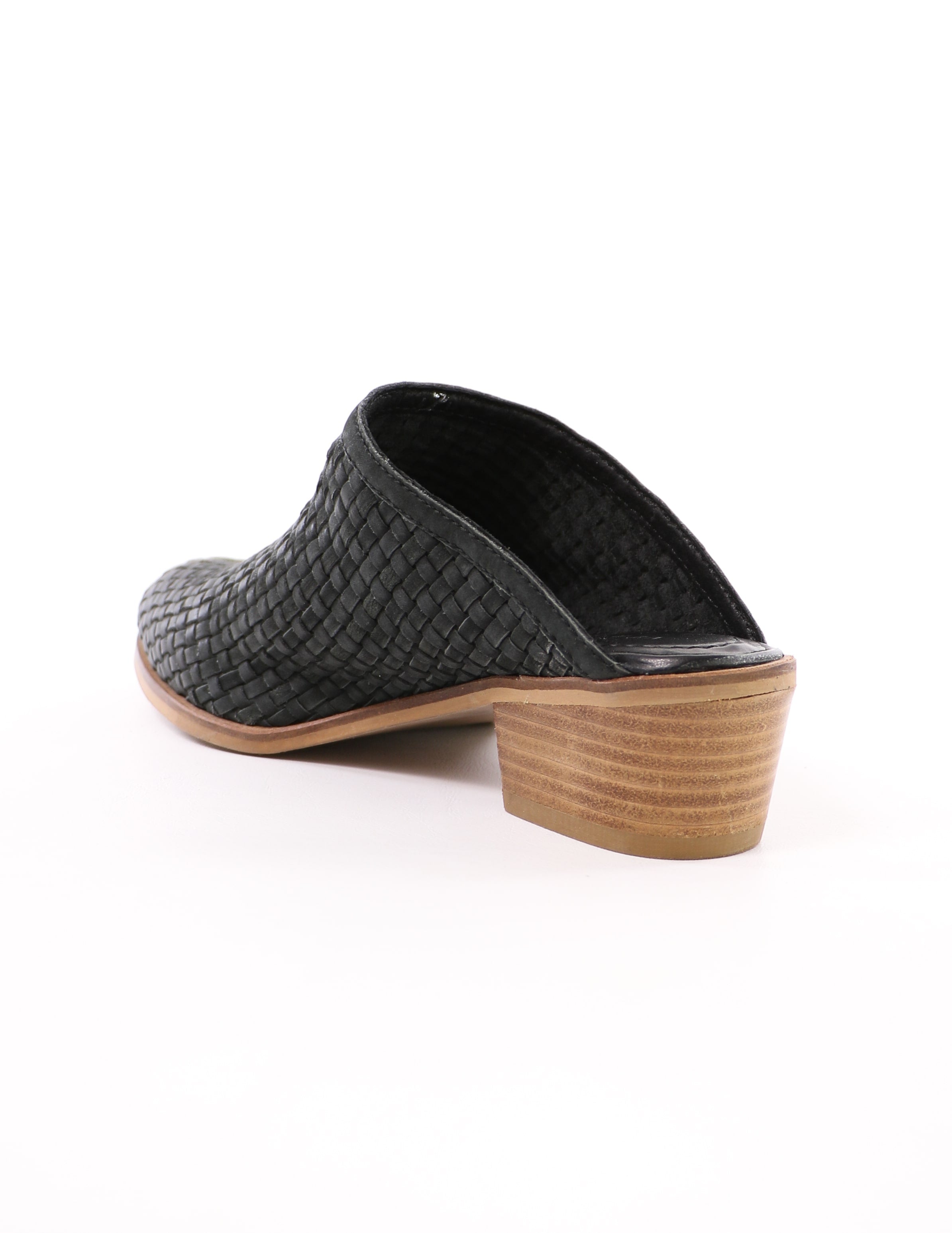 VOLATILE THE WOVEN ONE MULE - Black l Elle Bleu – Elle Bleu Shoes